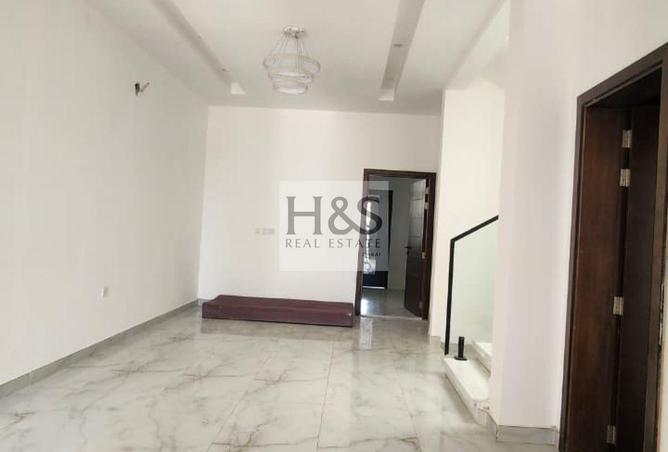 74240917 - Property Image 3