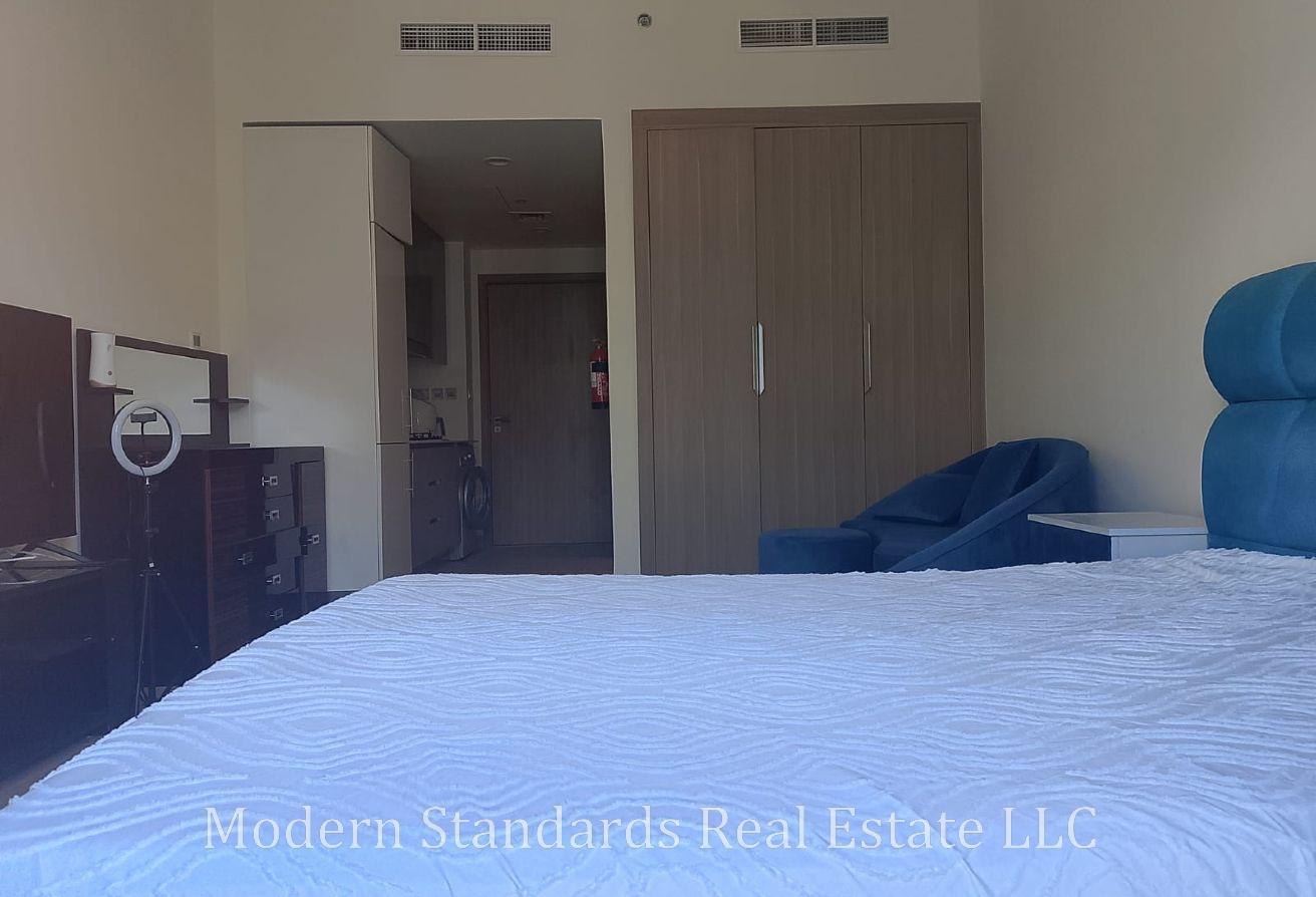 Fully Furnished l Studio in Azizi Riviera l Vacant photo 6