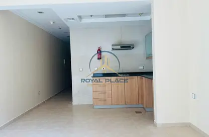 Apartment - Studio - 2 Bathrooms for rent in Zumurud Tower - Dubai Marina - Dubai