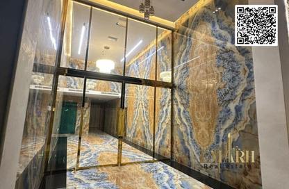 عمارة بالكامل - استوديو - 7+ للايجار في جي آر ريزيدنس 3 - المويهات 3 - المويهات - عجمان