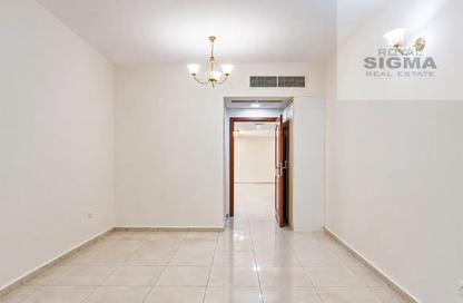 Apartment - 2 - 3 for rent in Al Menhali Building - Oud Metha - Bur Dubai - Dubai