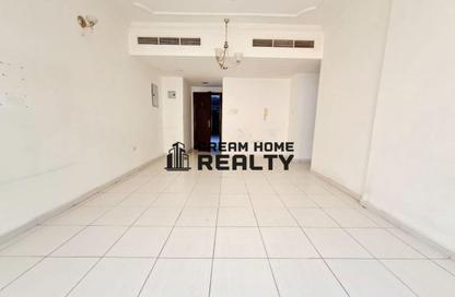 Apartment - 1 Bedroom - 2 Bathrooms for rent in Manazil Tower 2 - Al Taawun Street - Al Taawun - Sharjah