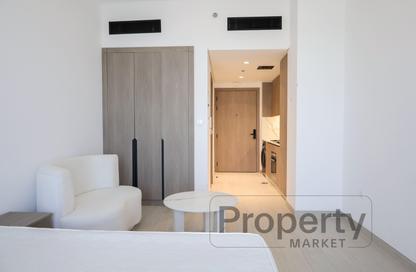 Apartment - Studio - 1 Bathroom for rent in Laya Heights - Dubai Studio City - Dubai