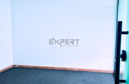 Office Space - Studio - 1 Bathroom for rent in Park Lane Tower - Business Bay - Dubai