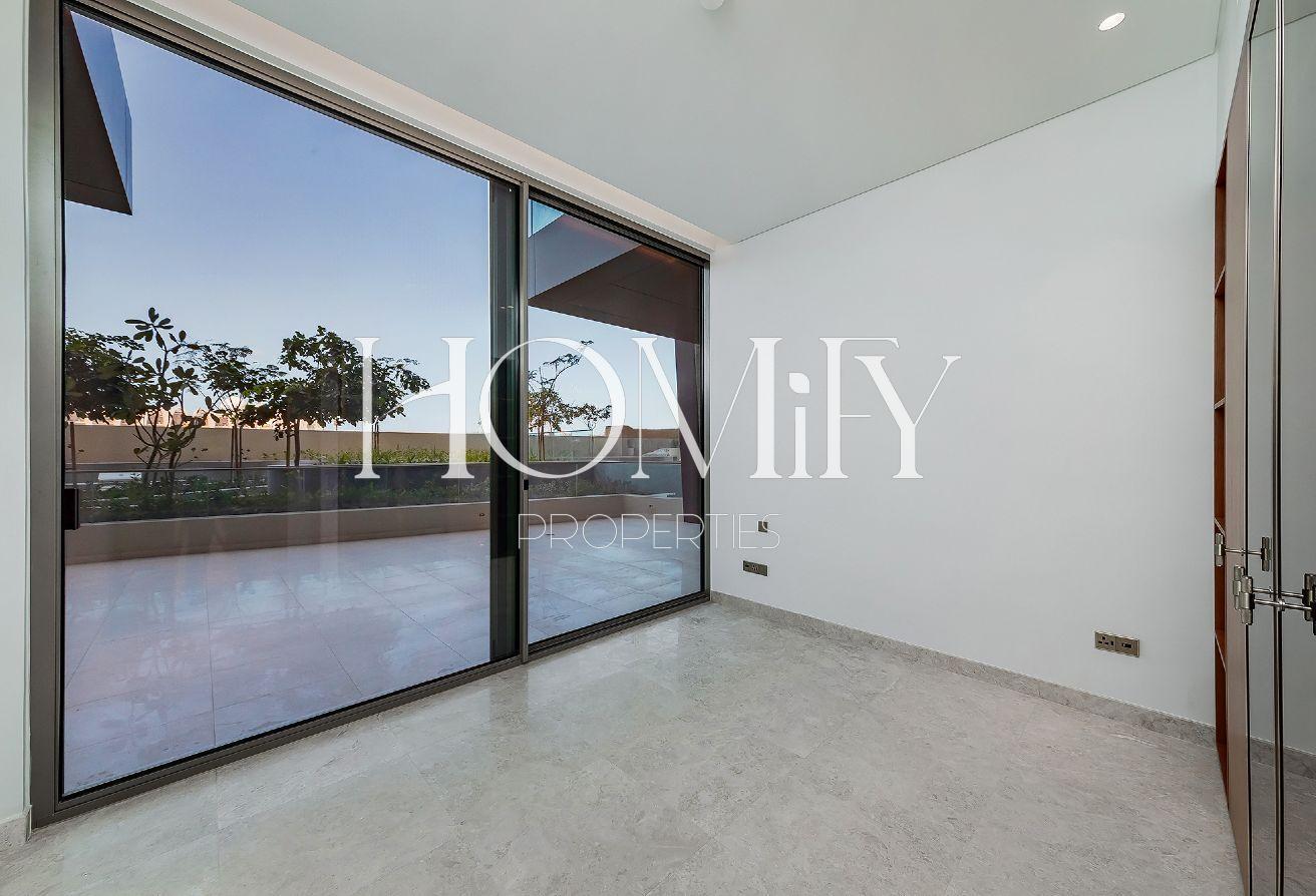 Luxury Living| Private Beach Access| Full Sea View photo 12