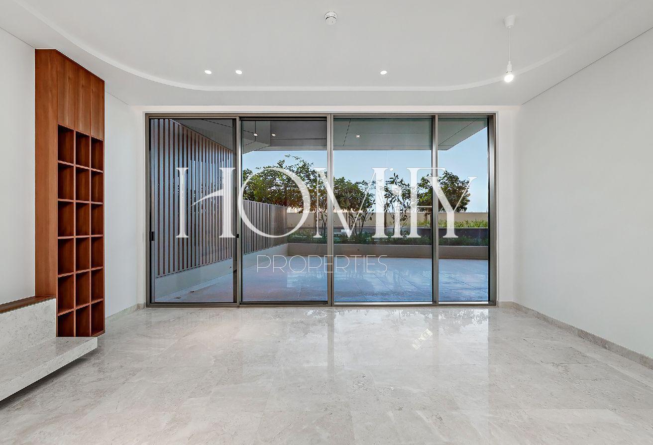Luxury Living| Private Beach Access| Full Sea View photo 3
