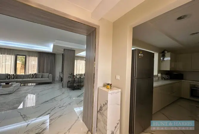 93572915 - Property Image 2