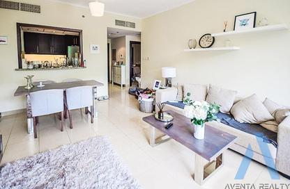 Apartment - 1 - 2 for sale in The Links Golf Apartments - The Links - The Views - Dubai