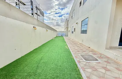 Apartment - 4 Bedrooms - 6 Bathrooms for rent in Al Riqaibah - Al Suyoh - Sharjah