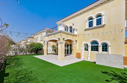 Villa - 3 Bedrooms - 3 Bathrooms for rent in District 7 - Jumeirah Park - Dubai