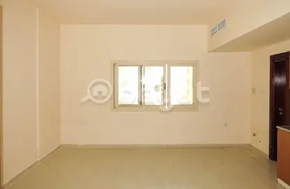 Apartment - 1 Bathroom for rent in Al Naseriya - Al Sharq - Sharjah