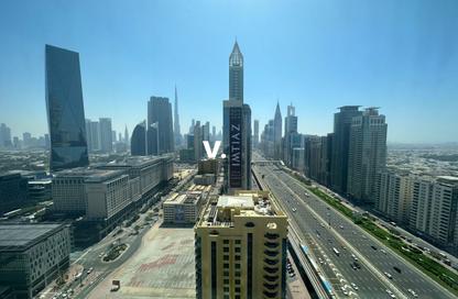 Apartment - 1 Bedroom - 2 Bathrooms for rent in Maze Tower - Sheikh Zayed Road - Dubai