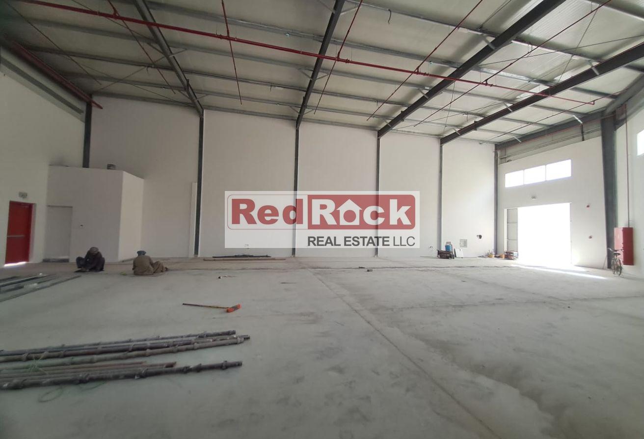 Pillar Less 3400 Sqft Warehouse 40KW