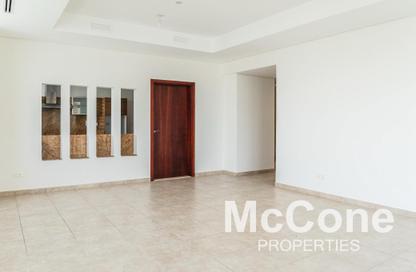 Apartment - 3 Bedrooms - 3 Bathrooms for sale in Emaar Tower B - Emaar Towers - Deira - Dubai