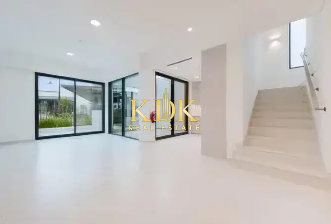 156174460 - Property Image 2