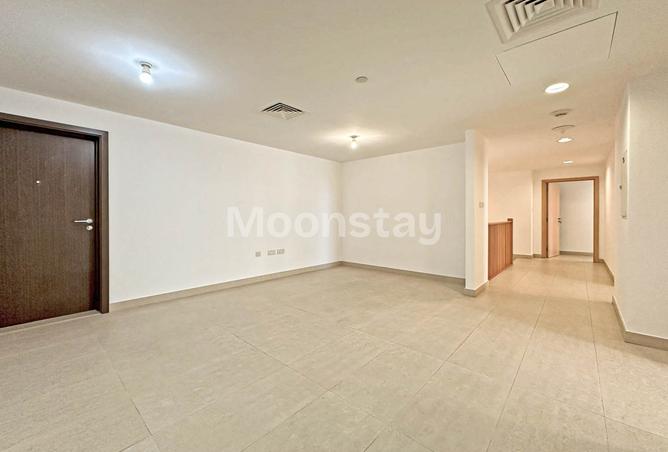 3-bed townhouse in Building C · Rented · Beach access — photo 3