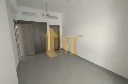 Apartment - 1 Bedroom - 2 Bathrooms for rent in International City Phase 2 - Al Warsan 4 - Al Warsan - Dubai