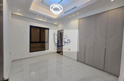Villa - 4 - 6 for sale in Al Zaheya Gardens - Al Zahya - Ajman