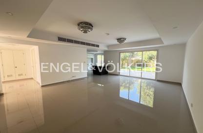 Villa - 3 Bedrooms - 3 Bathrooms for rent in Springs 11 - The Springs - Dubai