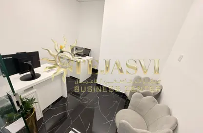 مكتب - غرفة نوم - 1 حمام للايجار في فاطمه محمد احمد بن سليمان - الرفاعة - بر دبي - دبي