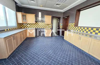 Villa - 5 Bedrooms - 6 Bathrooms for rent in Al Manara - Dubai
