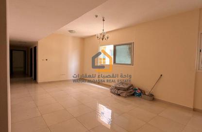 Apartment - 1 Bedroom - 2 Bathrooms for rent in Al Majaz Tower - Al Majaz - Sharjah Apartment - 1 Bedroom - 2 Bathrooms for rent in Al Majaz Tower - Al Majaz - Sharjah