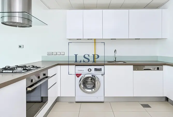152381503 - Property Image 3