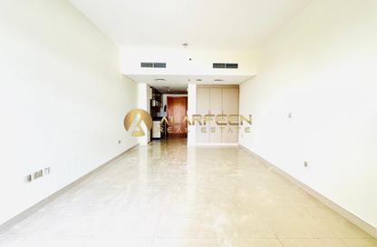 Apartment - Studio - 1 for rent in Royal JVC Building - District 10 - Jumeirah Village Circle - Dubai Apartment - Studio - 1 for rent in Royal JVC Building - District 10 - Jumeirah Village Circle - Dubai