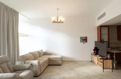 Apartment - Studio - 1 Bathroom for rent in Weston Court 1 - Weston Court - Motor City - Dubai