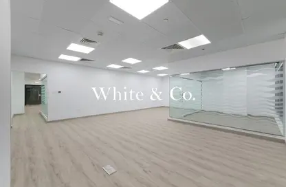 Office Space - Studio for sale in Grosvenor Business Tower - Barsha Heights (Tecom) - Dubai