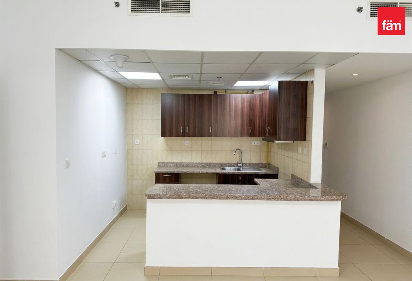 Spacious ChillerFree High Floor | Panoramic Views photo 9