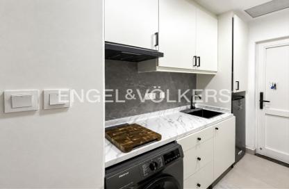 Apartment - Studio - 1 Bathroom for rent in Palm Views East - Palm Views - Palm Jumeirah - Dubai