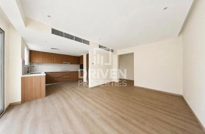 Villa - 2 Bedrooms - 3 Bathrooms for rent in Springs 12 - The Springs - Dubai Villa - 2 Bedrooms - 3 Bathrooms for rent in Springs 12 - The Springs - Dubai