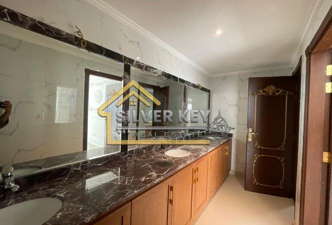 80249031 - Property Image 2