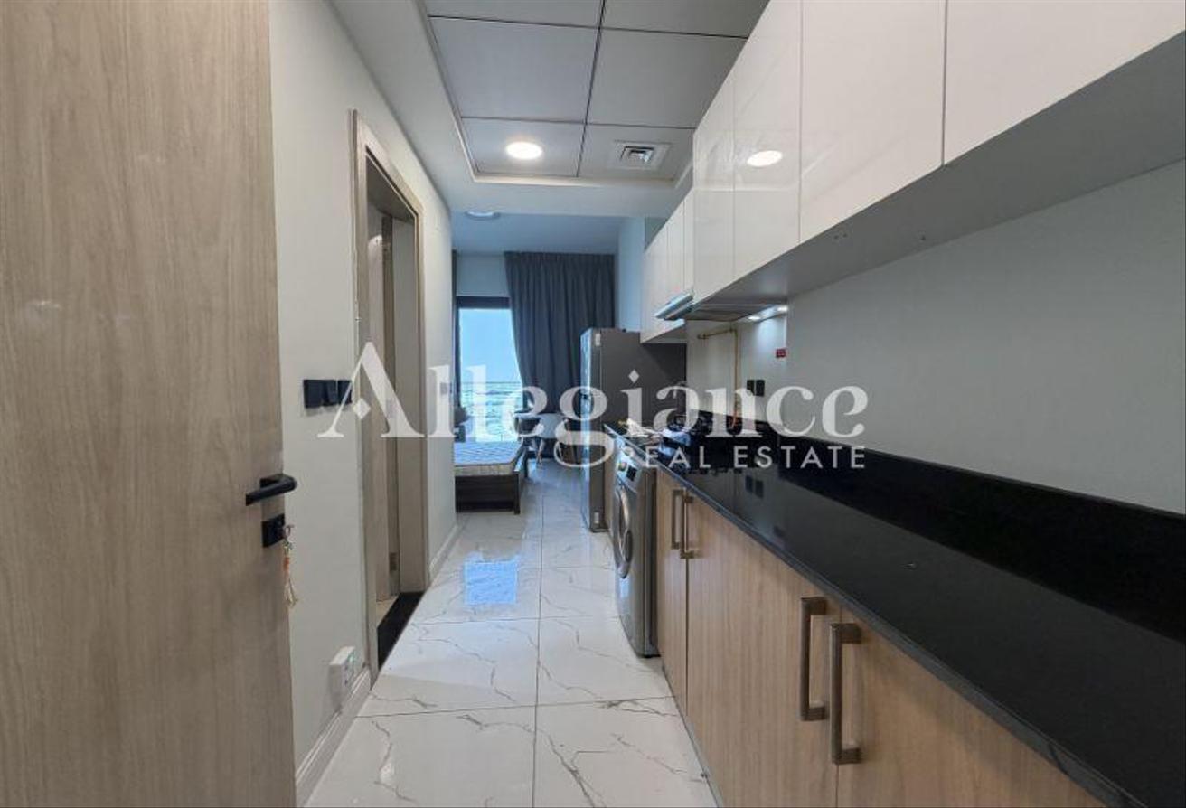 Furnished | Near Metro Station l SZR View photo 8
