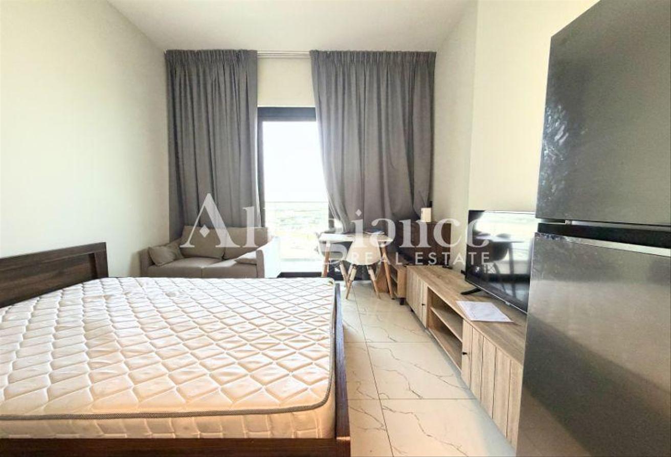 Furnished | Near Metro Station l SZR View photo 7