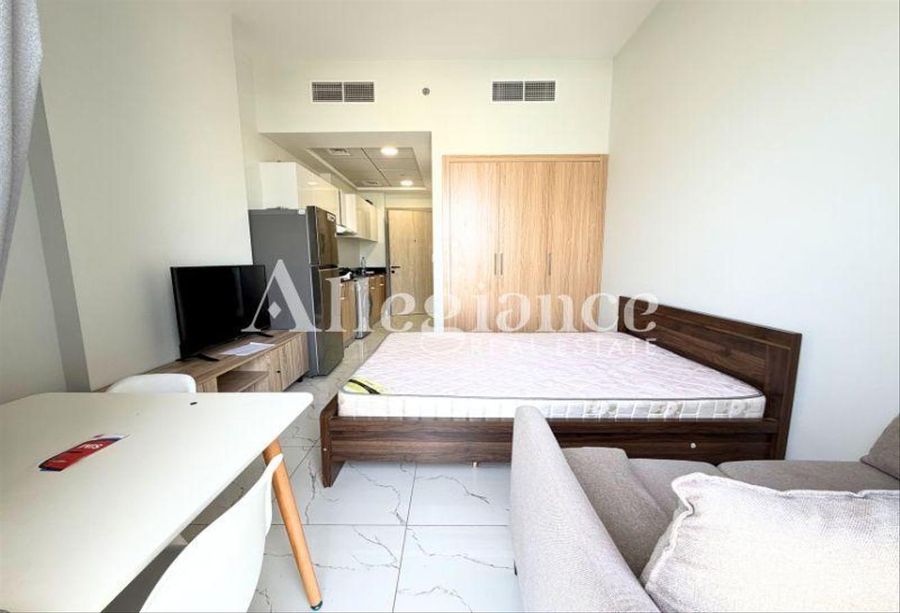 Furnished | Near Metro Station l SZR View photo 4