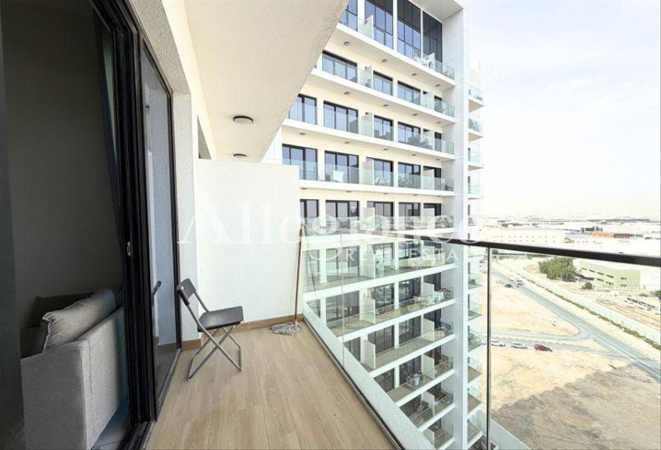 Furnished | Near Metro Station l SZR View photo 10