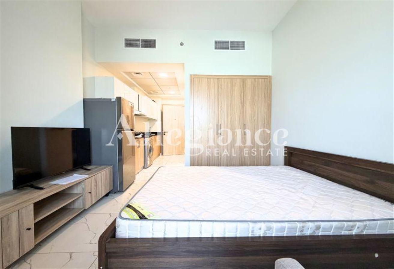 Furnished | Near Metro Station l SZR View photo 2