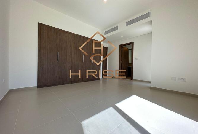 70281617 - صورة العقار 3