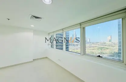 Office Space - Studio - 2 Bathrooms for rent in One Lake Plaza - JLT Cluster T - Jumeirah Lake Towers - Dubai