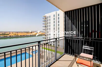 Apartment - 2 Bedrooms - 2 Bathrooms for rent in Waters Edge - Yas Island - Abu Dhabi