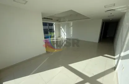 شقة - 3 غرف نوم - 3 حمامات للايجار في برج زيزي - البرشاء 1 - البرشاء - دبي