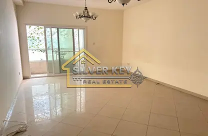 شقة - 2 غرف نوم - 4 حمامات للايجار في المجاز 3 - المجاز - الشارقة