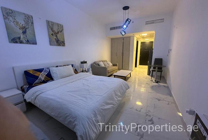 Fully Furnished | 12 Cheques | Ready To Move photo 2
