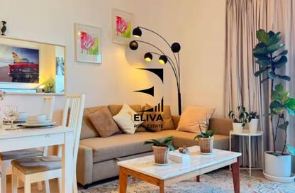 Apartment - 1 - 1 for sale in Waters Edge - Yas Island - Abu Dhabi