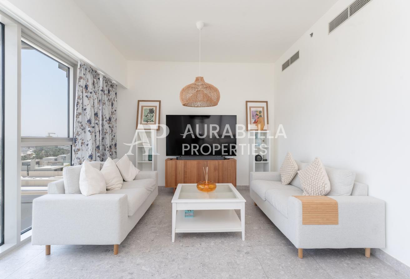 Vacant Now | Furnished | Good Community photo 2