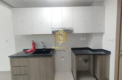 شقة - 1 حمام للايجار في لوليفير ريزيدنس - المدينة العالمية المرحلة 2 - 4 الورسان - الورسان - دبي