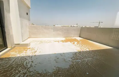 بنتهاوس - 2 غرف نوم - 3 حمامات للايجار في الزاهية - تجارية مويلح - الشارقة