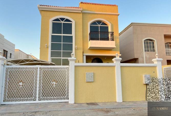 2Ok4sJmZ1jE - Property Image 2